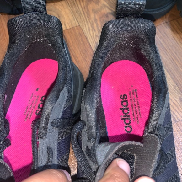 Black Athletic Adidas - Picture 4 of 4